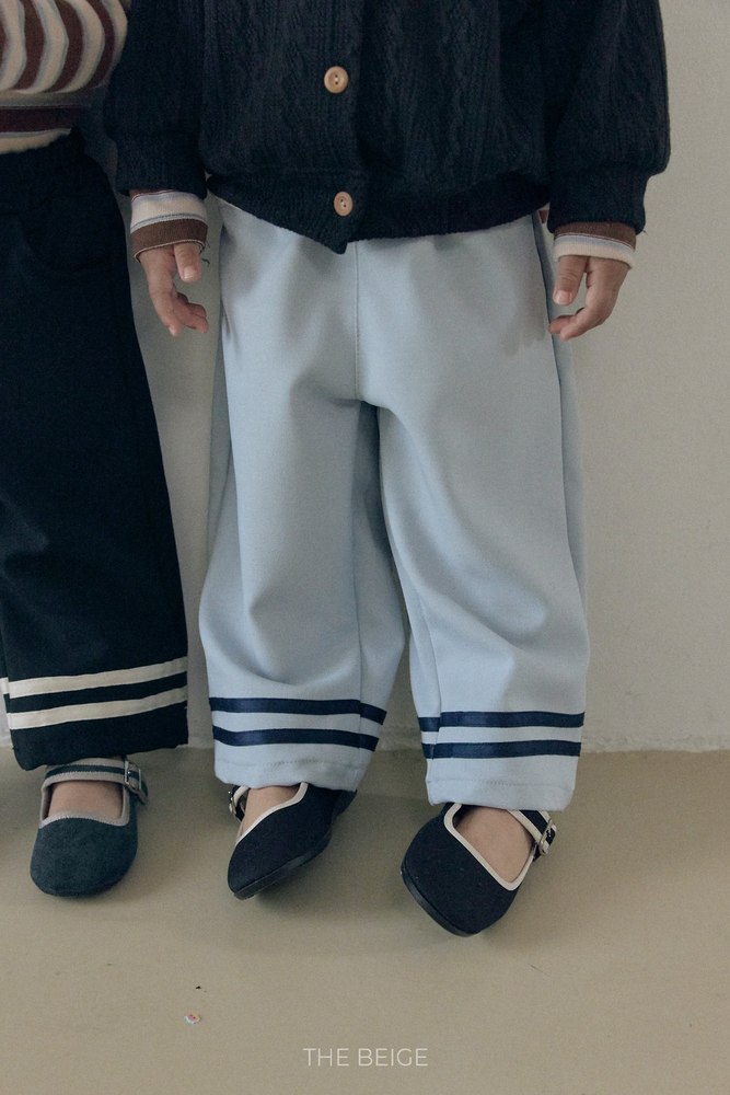 テープラインパンツ 10