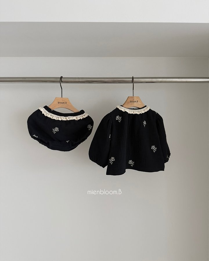 ベビーローズ刺繍ブラウス 10