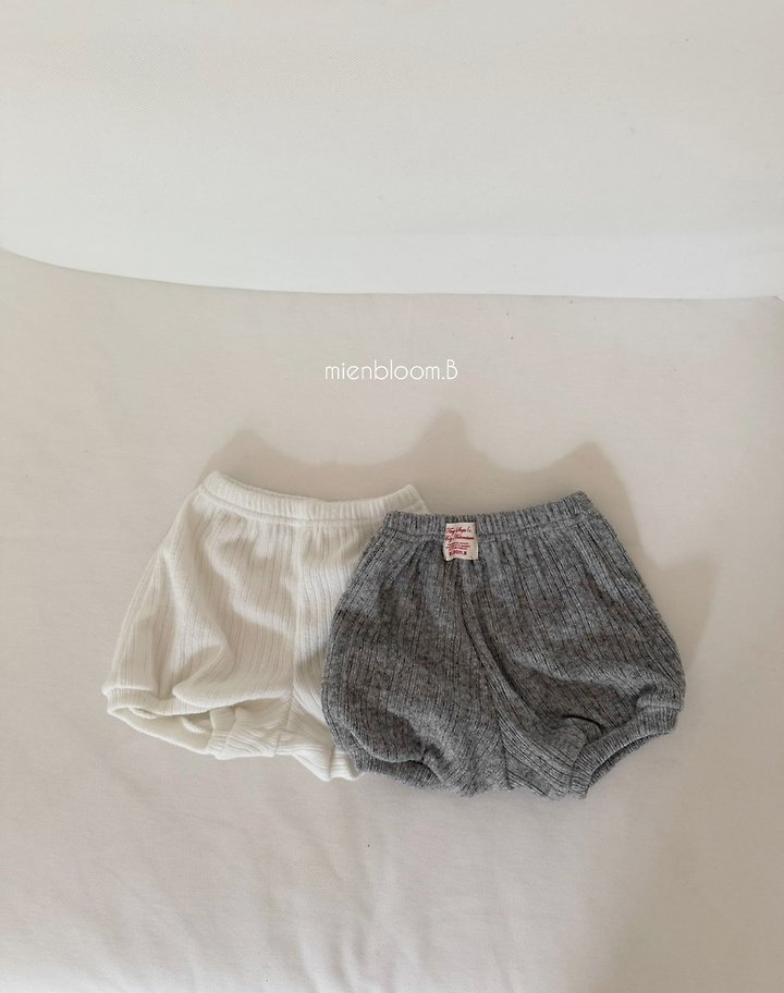 オニットパンツ