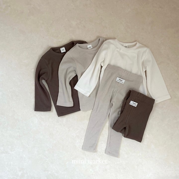 エマTシャツ