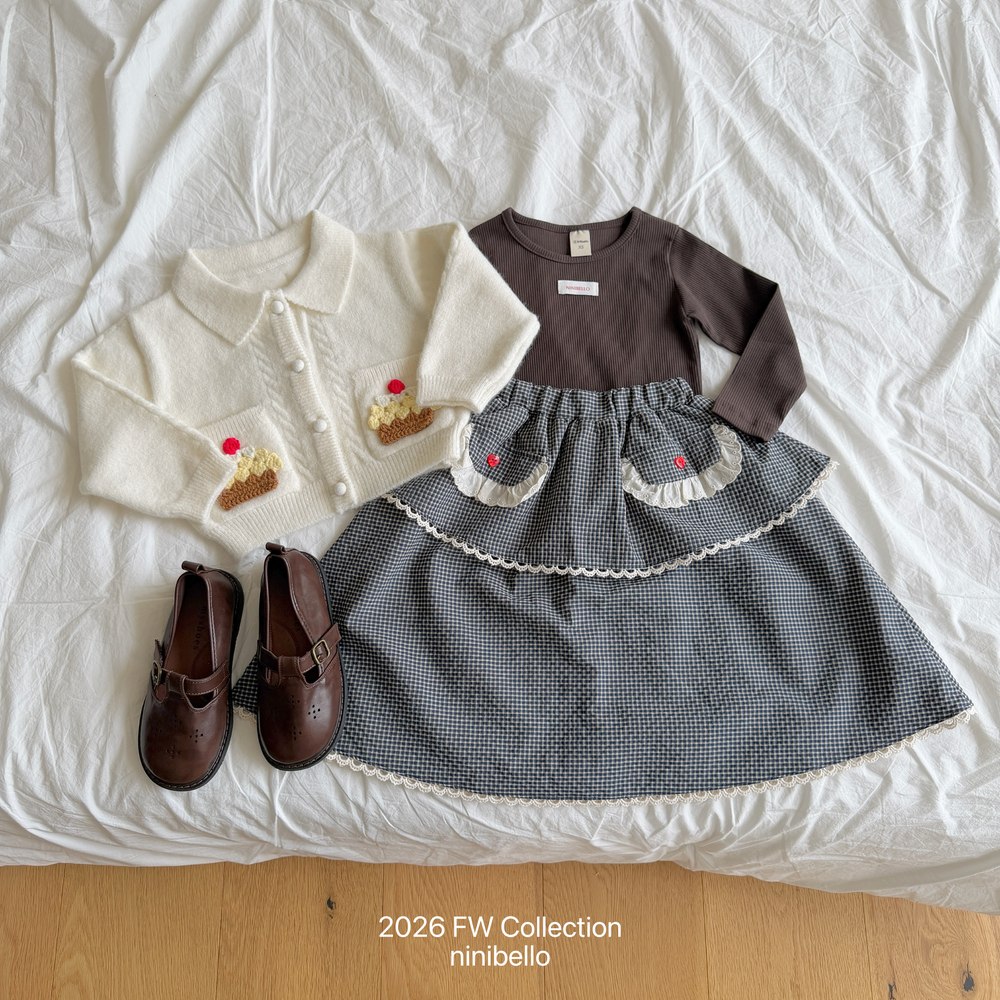 モモエプロンスカート 19